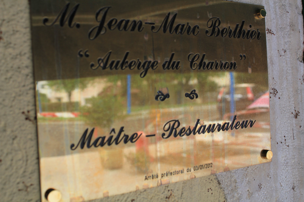 Auberge Du Charron Montréal La Cluse Menu